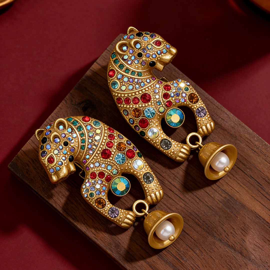 Women's Luxurious Cheetah Vintage Earrings, Personalized Ear Studs
